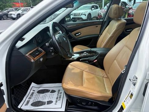 Used 2009 BMW 528i Sedan RWD image 11