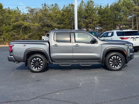 Used 2022 Nissan Frontier Pro-X image 2