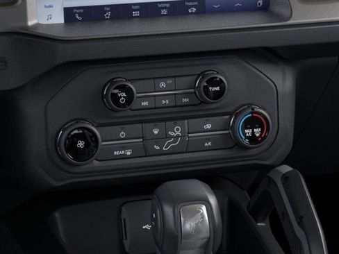 New 2025 Ford Bronco Badlands image 16