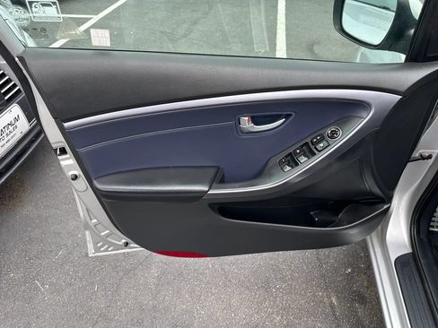 Used 2013 Hyundai Elantra GT w/ Style Pkg FWD image 21