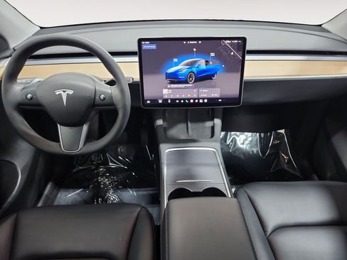 Used 2023 Tesla Model Y Long Range AWD/4WD image 11