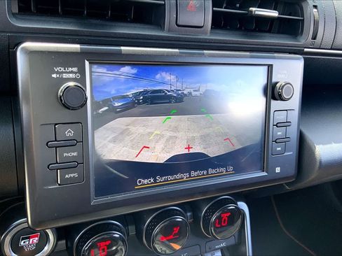 Used 2025 Toyota GR86 Hakone Edition RWD image 25