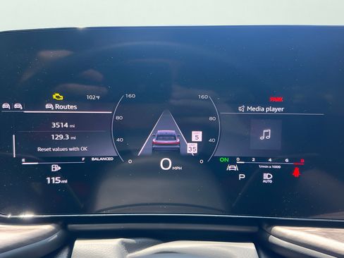 Certified 2025 Audi Q5 Premium Plus w/ Premium Plus AWD/4WD image 20