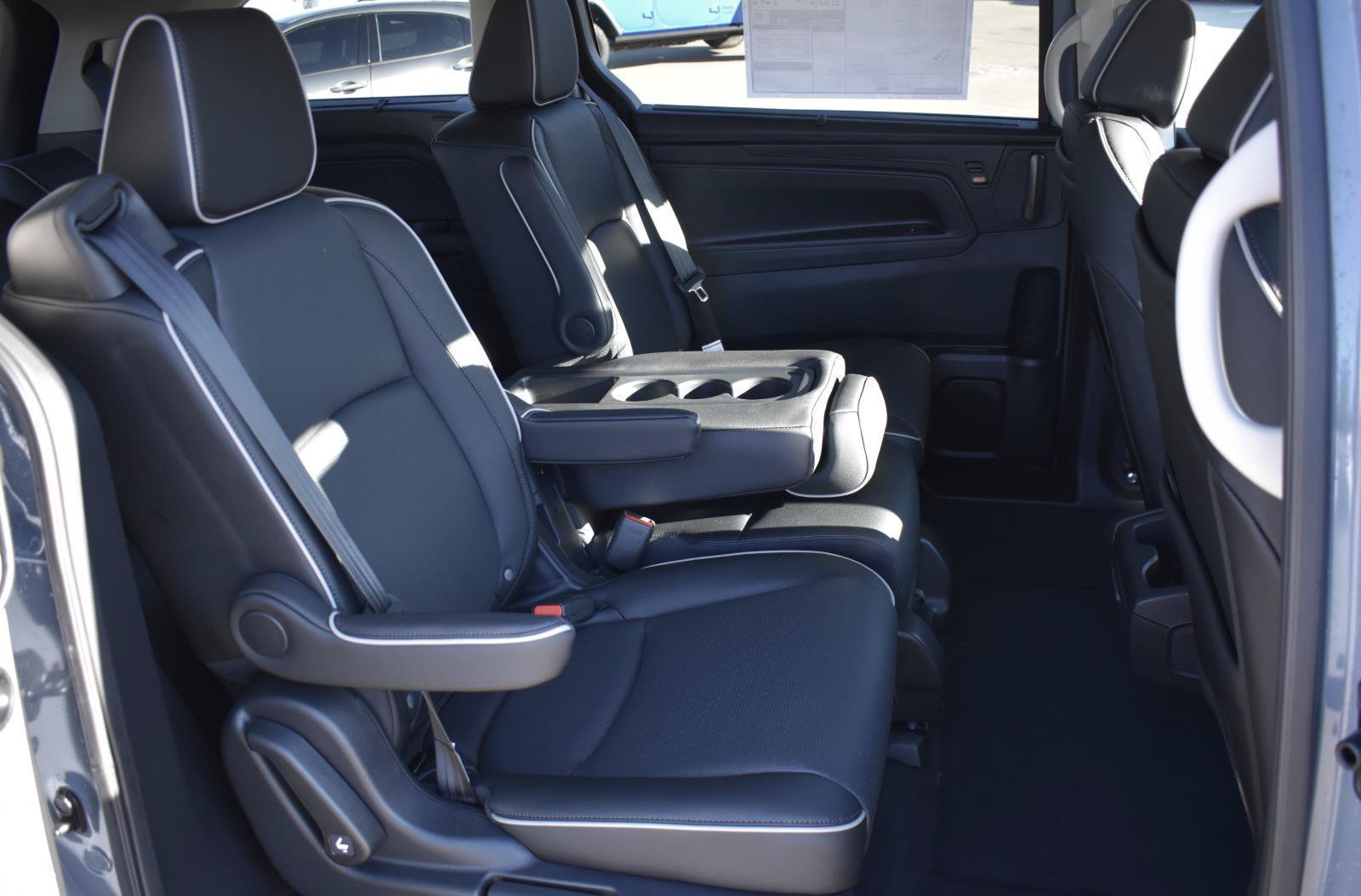 New 2026 Honda Odyssey Elite image 15