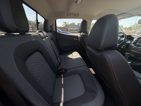 Used 2019 Chevrolet Colorado Z71 AWD/4WD image 14