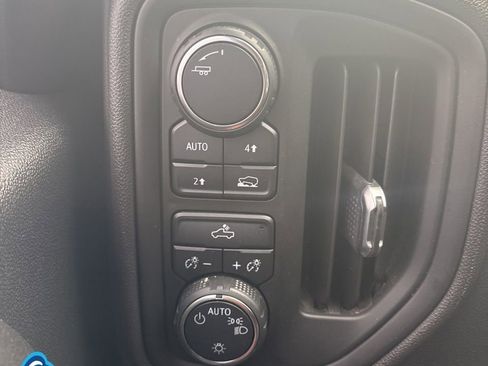 Used 2021 Chevrolet Silverado 1500 Custom image 19