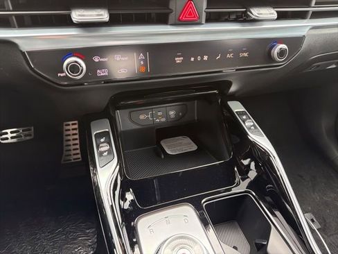 New 2026 Kia Sorento SX Prestige image 18