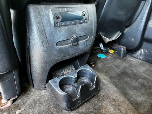 Used 2012 Chevrolet Suburban LT w/ Texas Edition RWD image 16