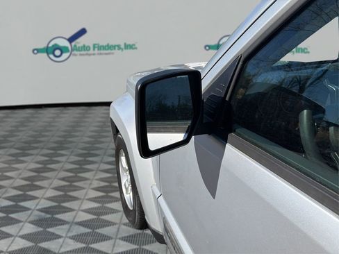 Used 2011 Jeep Liberty Sport image 35