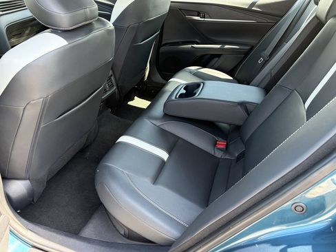 Used 2025 Toyota Camry SE FWD image 29