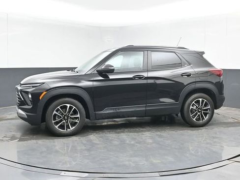 Used 2024 Chevrolet TrailBlazer LT FWD image 11