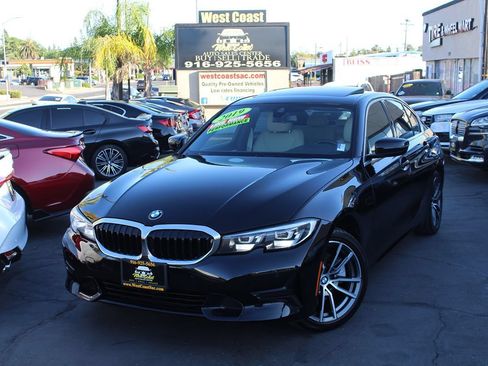 Used 2019 BMW 330i Sedan w/ Driving Assistance Package RWD image 32