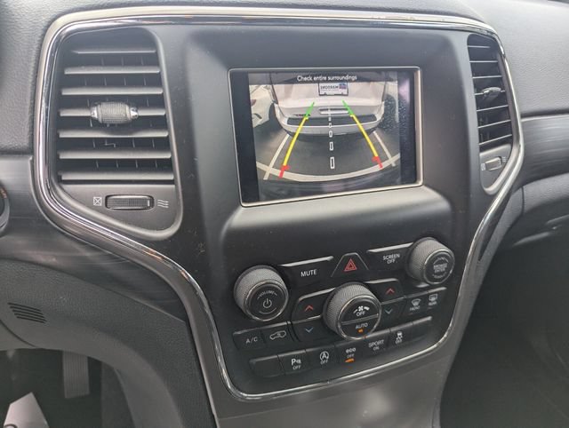 Used 2020 Jeep Grand Cherokee Laredo RWD image 19