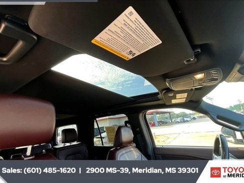 Used 2024 Ford Expedition Limited image 16