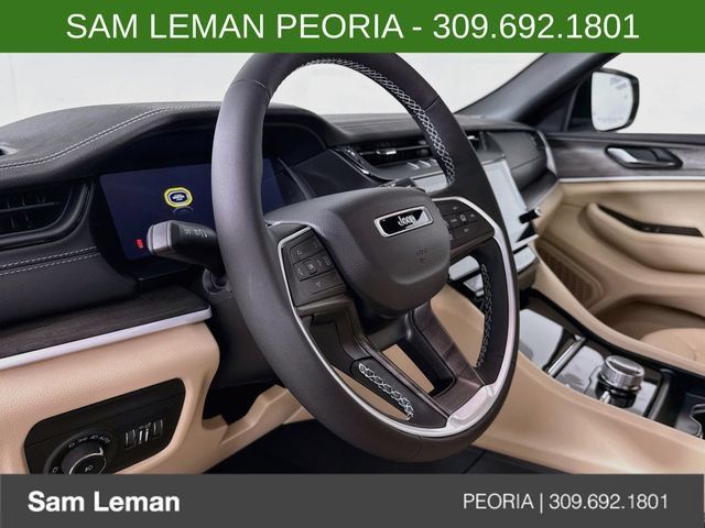 New 2027 Jeep Grand Cherokee Limited AWD/4WD image 11
