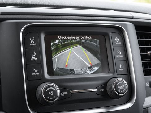 Used 2018 RAM 1500 Express AWD/4WD image 25