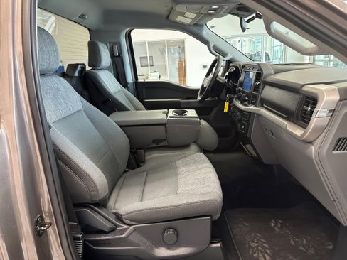 Used 2022 Ford F150 XLT w/ Trailer Tow Package image 12