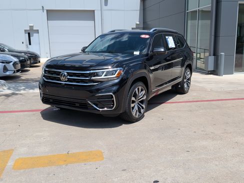 Used 2023 Volkswagen Atlas SEL Premium AWD/4WD image 5