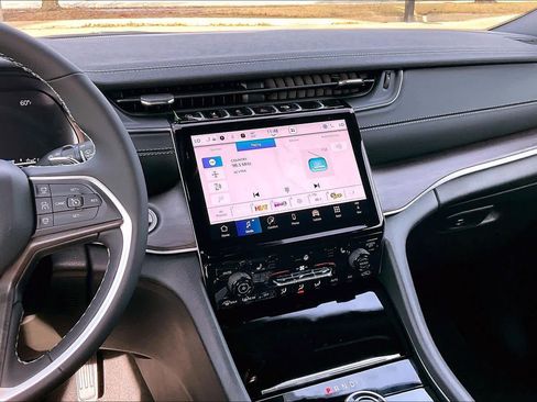 New 2025 Jeep Grand Cherokee L Limited image 6