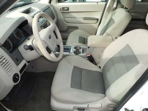 Used 2008 Ford Escape 2WD Hybrid image 13