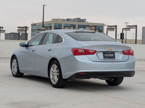 Used 2017 Chevrolet Malibu LT w/ Leather Package image 3