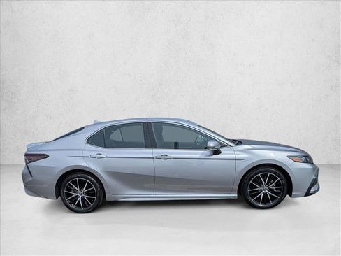 Certified 2024 Toyota Camry SE FWD image 4