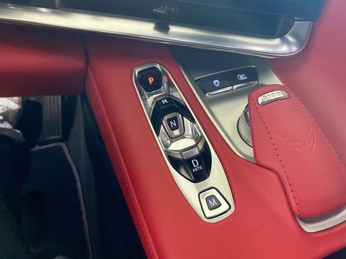 Used 2021 Chevrolet Corvette Stingray Premium Conv w/ Z51 Performance Package RWD image 37