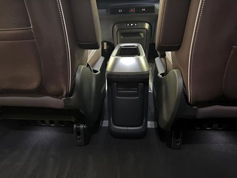 New 2025 Volkswagen ID. Buzz Pro S image 18