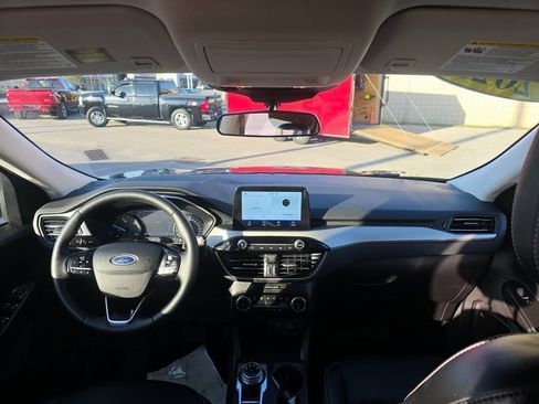 Used 2022 Ford Escape SEL image 15