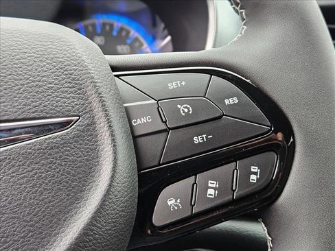 New 2026 Chrysler Pacifica Limited w/ S Appearance Package image 17