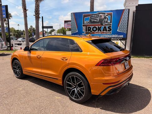 Used 2019 Audi Q8 Premium Plus w/ Premium Plus AWD/4WD image 7