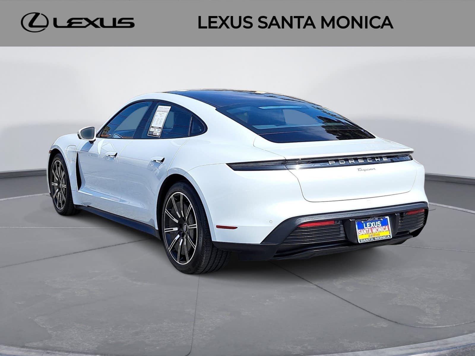 Used 2021 Porsche Taycan RWD image 7