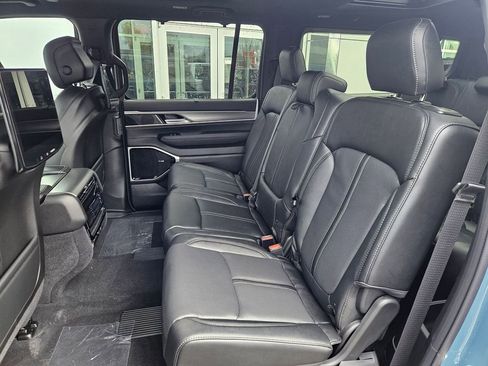 New 2026 Jeep Grand Wagoneer L Limited AWD/4WD image 14