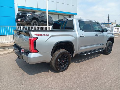 Used 2026 Toyota Tundra Platinum w/ TRD Off-Road Package AWD/4WD image 5