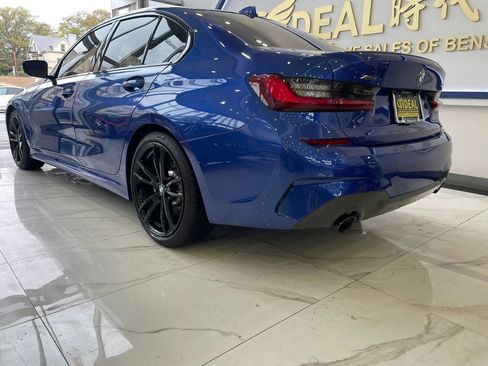 Used 2022 BMW 330i xDrive Sedan w/ M Sport Package AWD/4WD image 5