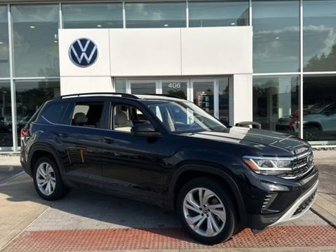 Used 2022 Volkswagen Atlas SE AWD/4WD image 1