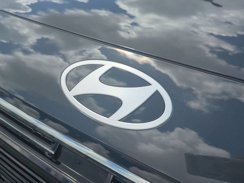 New 2026 Hyundai Palisade SEL Premium FWD image 13