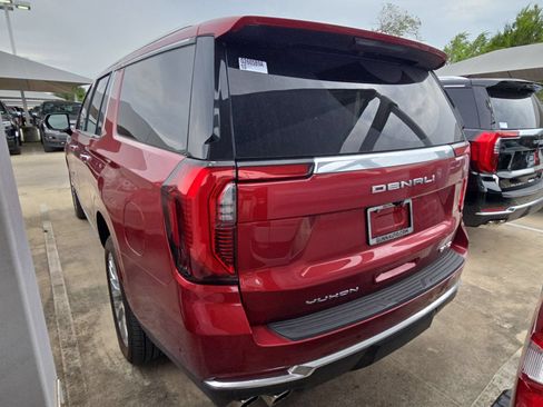 Certified 2025 GMC Yukon XL Denali w/ Sun & Power Step Package AWD/4WD image 6