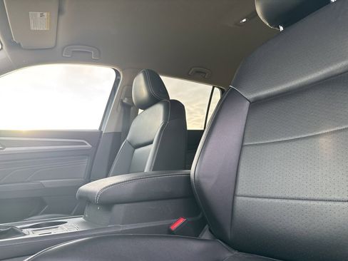 Used 2022 Volkswagen Atlas SE image 33