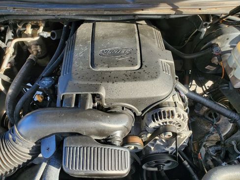 Used 2013 Chevrolet Avalanche LT w/ All-Star Edition image 36