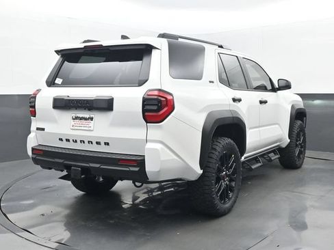New 2026 Toyota 4Runner SR5 RWD image 19