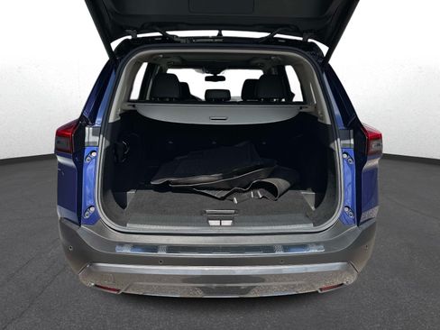 Used 2022 Nissan Rogue SL FWD image 11