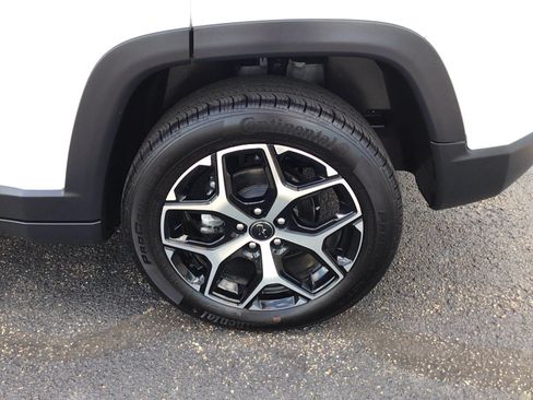 Certified 2026 Jeep Compass Limited AWD/4WD image 7