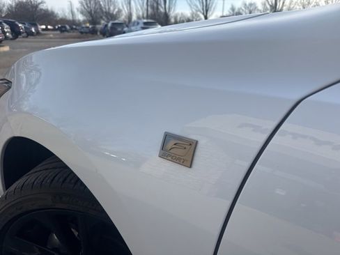 Certified 2025 Lexus ES 300h w/ Premium Package image 12