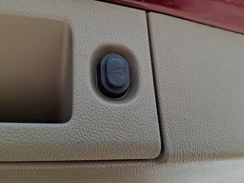 Used 2019 Chevrolet Tahoe Premier AWD/4WD image 29