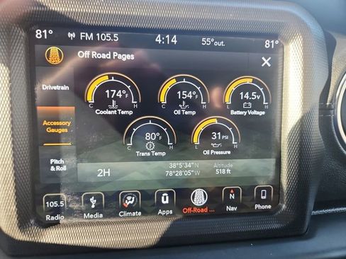 Used 2018 Jeep Wrangler Unlimited Sahara image 21