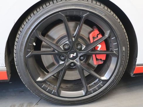 Used 2025 Hyundai Elantra N FWD image 10