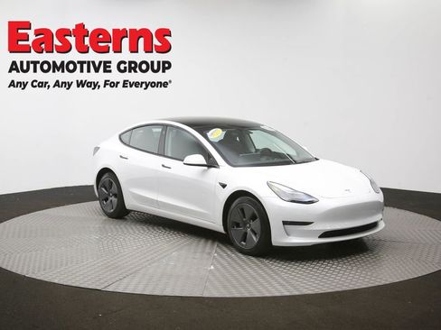 Used 2023 Tesla Model 3 Standard Range image 47
