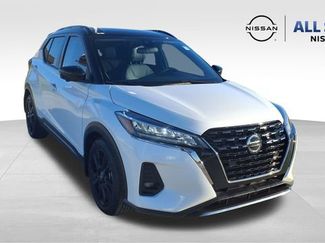 Used 2022 Nissan Kicks SR w/ Premium Package video 1