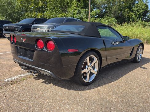 Used 2008 Chevrolet Corvette Convertible w/ Preferred Equipment Group RWD image 4